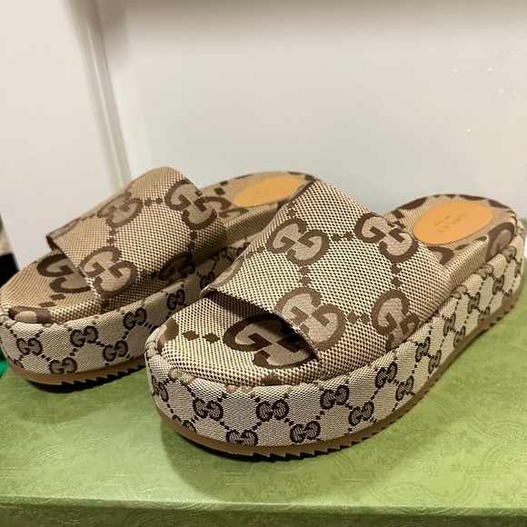 Gucci Platform Sandals - Picture 2 of 7